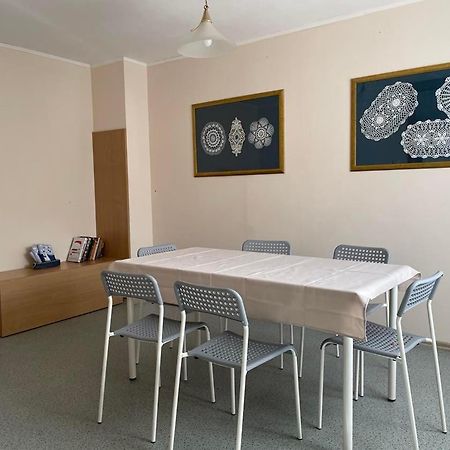 Noclegi U Gosi W Polanczyku - Pokoje Goscinne Buitenkant foto