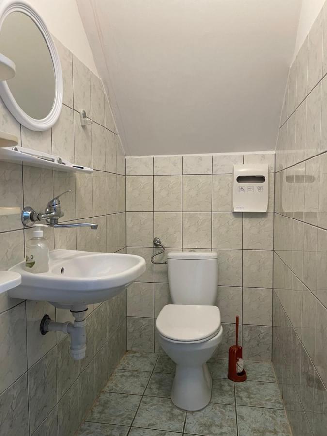 Noclegi U Gosi W Polanczyku - Pokoje Goscinne Buitenkant foto